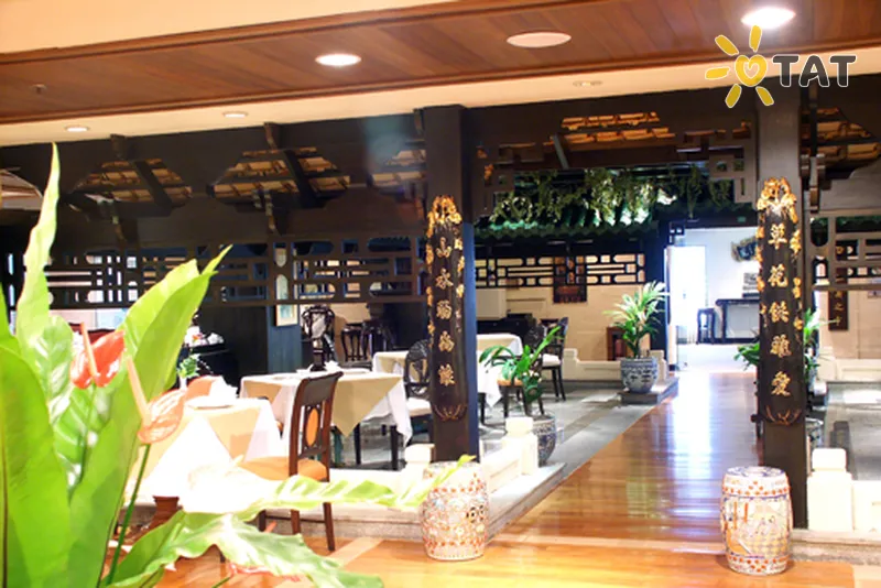 Фото отеля The Imperial Queen`s Park Hotel 4* Бангкок Таїланд бари та ресторани
