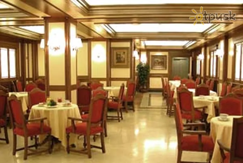 Фото отеля II Castillas 3* Madride Spānija bāri un restorāni
