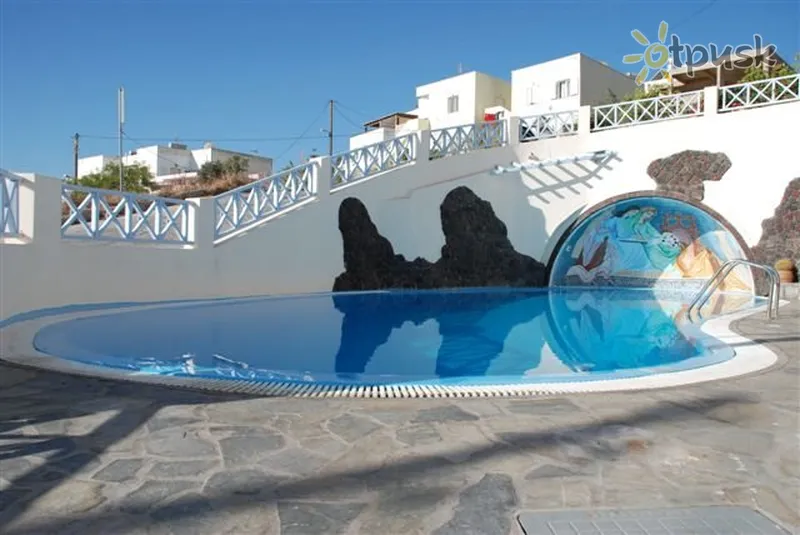 Фото отеля Erato Apartments & Studios 4* о. Санторіні Греція екстер'єр та басейни