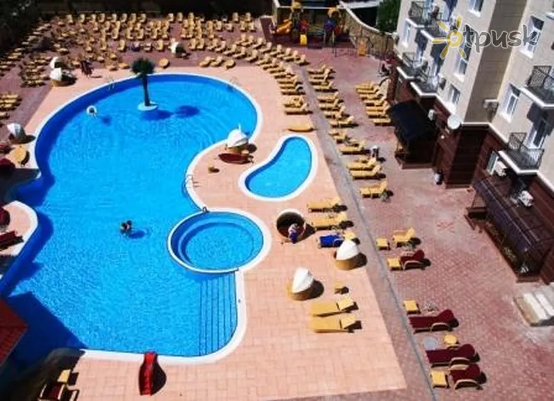 Фото отеля Ukraine Palace 4* Evpatorija Krymas išorė ir baseinai