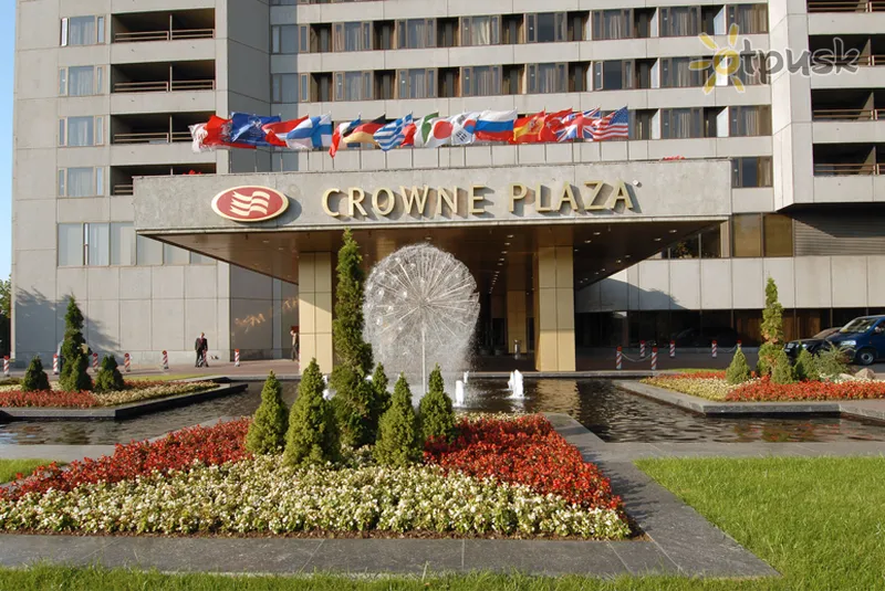 Фото отеля Crowne Plaza Moscow World Trade Centre 5* Москва россия экстерьер и бассейны