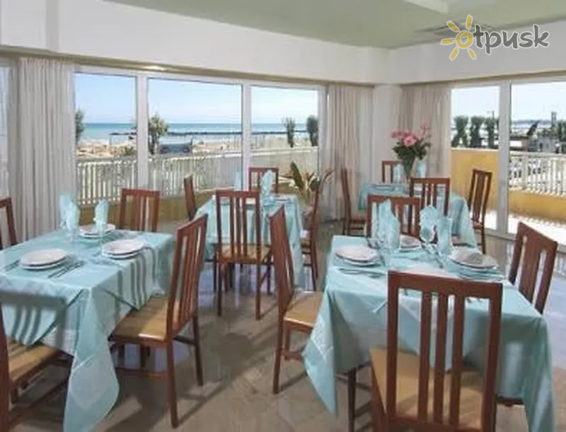 Фото отеля Carnaby 3* Rimini Itālija bāri un restorāni