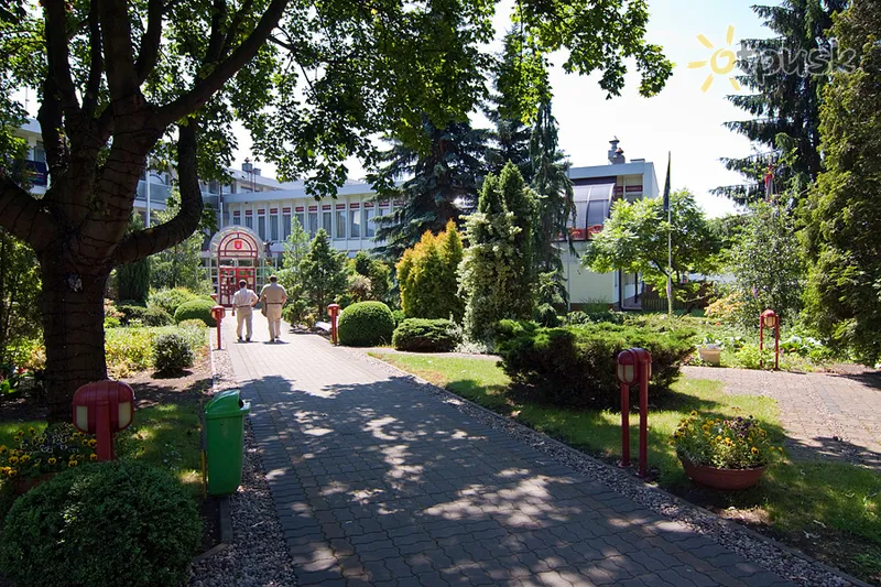 Фото отеля Dwor Prawdzica 3* Sopota Polija ārpuse un baseini