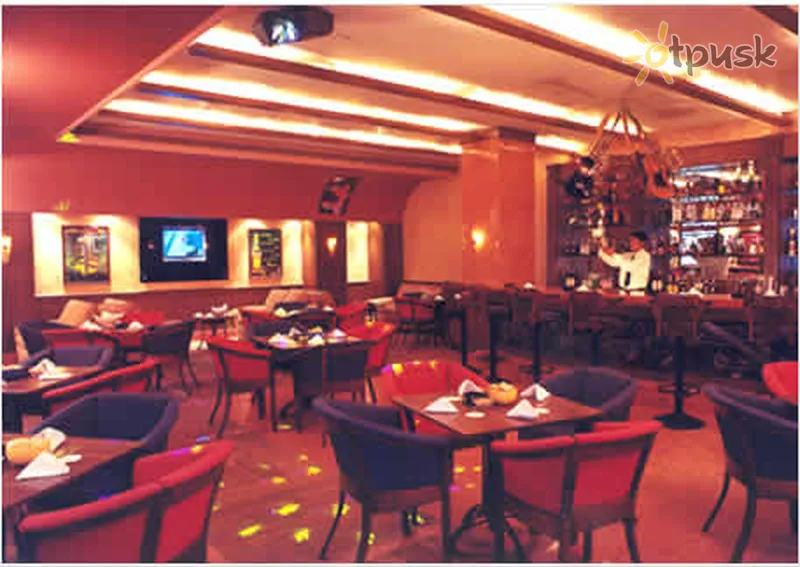 Фото отеля Quality Inn Sabari Hotel 3* Čenajus Indija barai ir restoranai