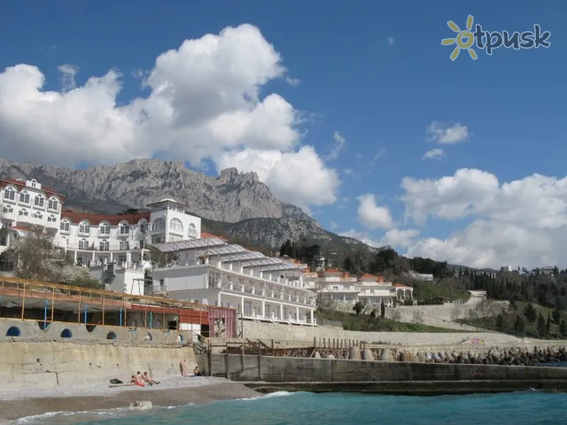 Фото отеля Сон у моря 2* Алупка Крым экстерьер и бассейны