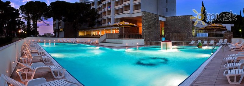 Фото отеля Adria Hotel 3* Biograd Horvātija ārpuse un baseini