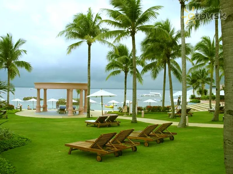 Фото отеля Hilton Cebu Resort & SPA 5* о. Себу Филиппины пляж
