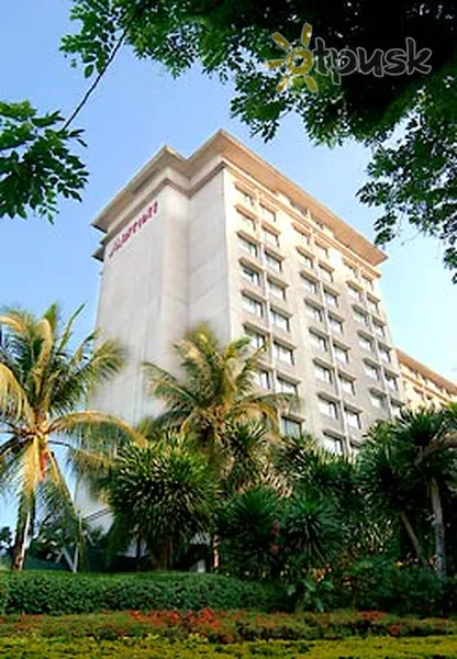 Фото отеля Cebu City Marriott 5* о. Себу Филиппины экстерьер и бассейны