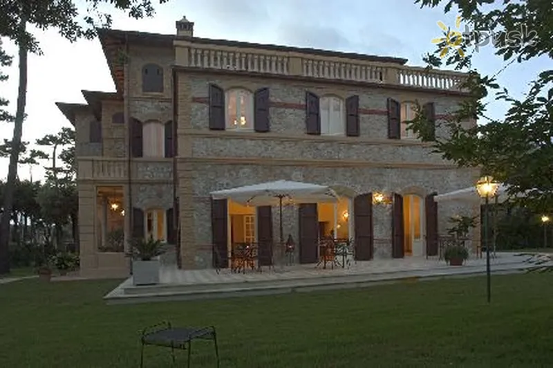 Фото отеля Villa Signori 2* Viareggio Itālija ārpuse un baseini