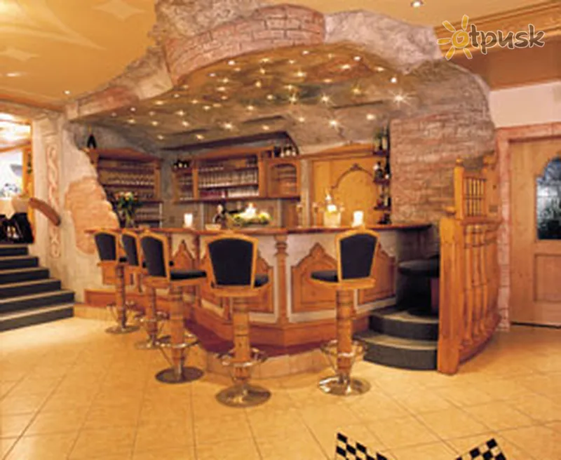 Фото отеля Alpina 3* Ишгль Австрия бары и рестораны
