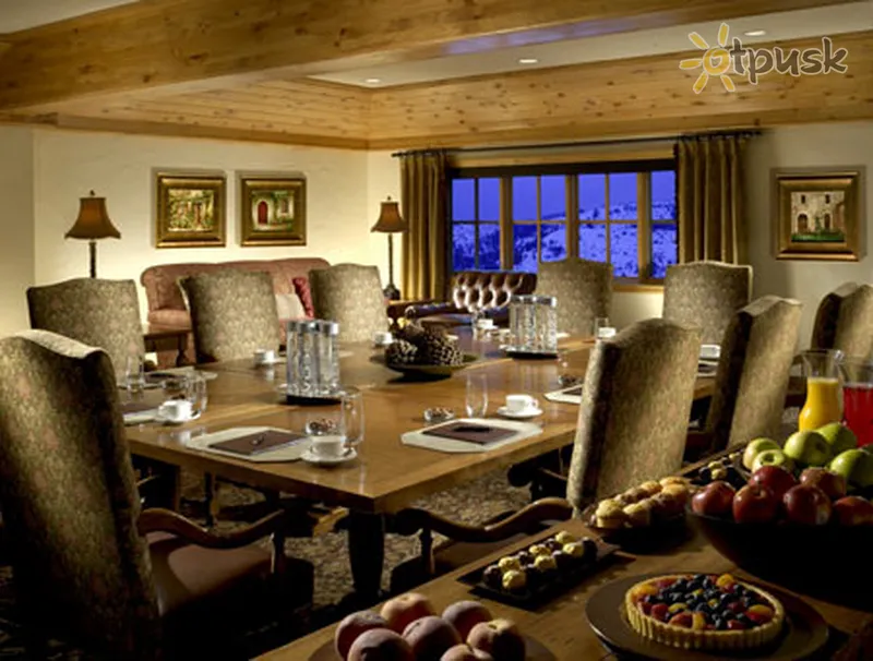 Фото отеля The Pines Lodge 4* Bīverkrīka ASV bāri un restorāni