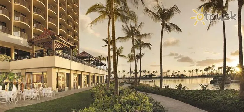 Фото отеля Hilton Hawaiian Village Beach Resort & Spa 5* Гавайские острова США экстерьер и бассейны