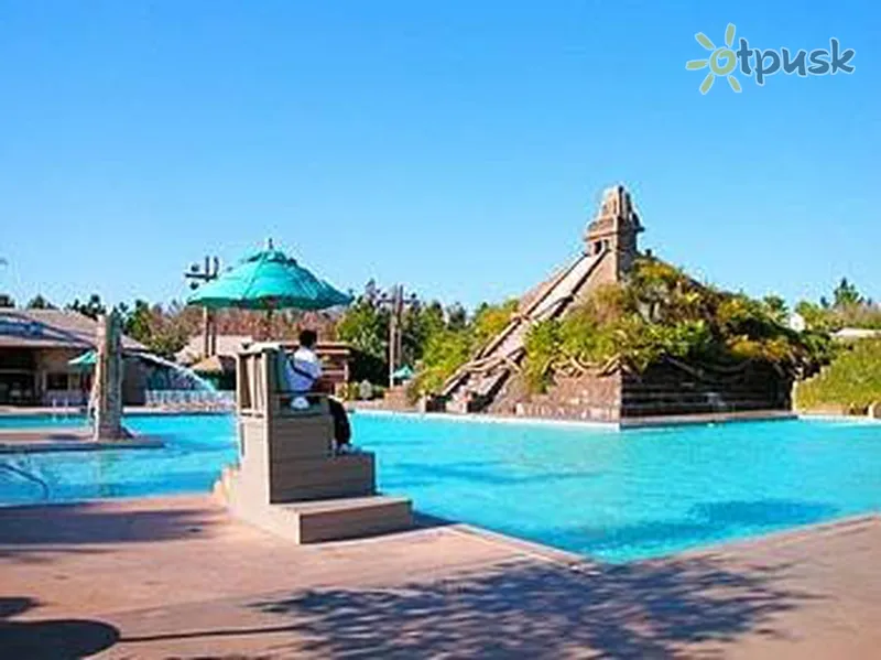 Фото отеля Disney's Coronado Springs Resort 4* Orlandas JAV išorė ir baseinai