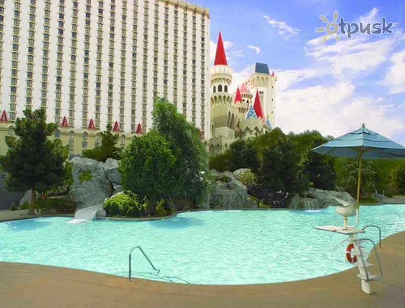 Фото отеля Excalibur Hotel Casino 3* Лас-Вегас США екстер'єр та басейни