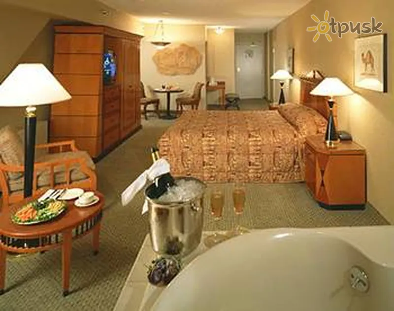 Фото отеля Luxor Hotel & Casino 4* Лас-Вегас США номери
