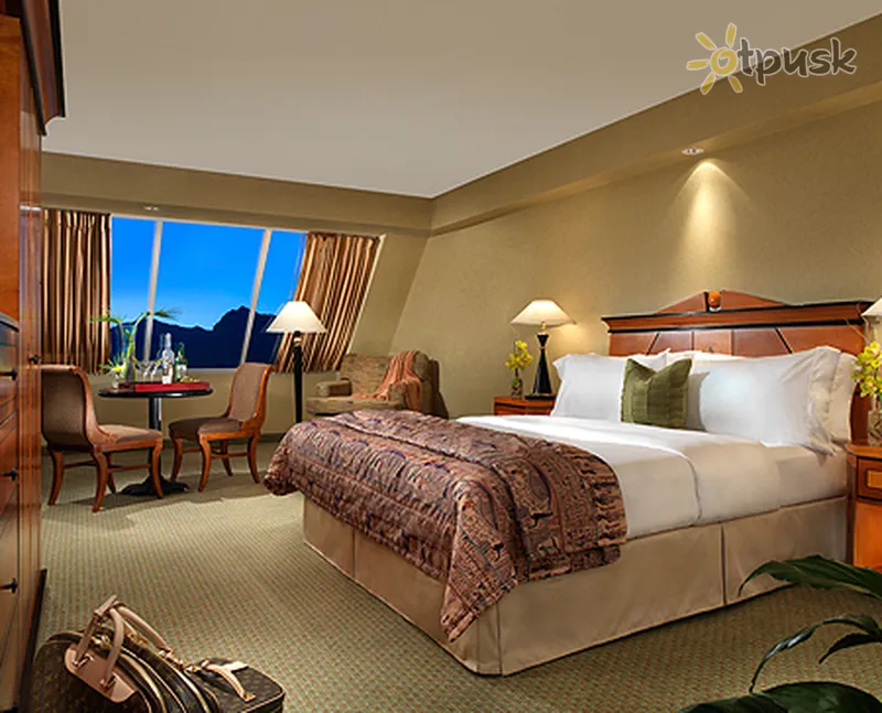 Фото отеля Luxor Hotel & Casino 4* Лас-Вегас США номера