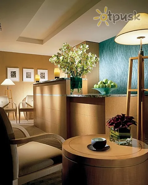 Фото отеля Four Seasons Hotel New York 5* Нью-Йорк США лобби и интерьер