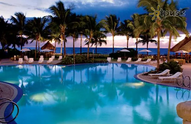 Фото отеля The Ritz-Carlton Key Biscayne 5* Майами США экстерьер и бассейны