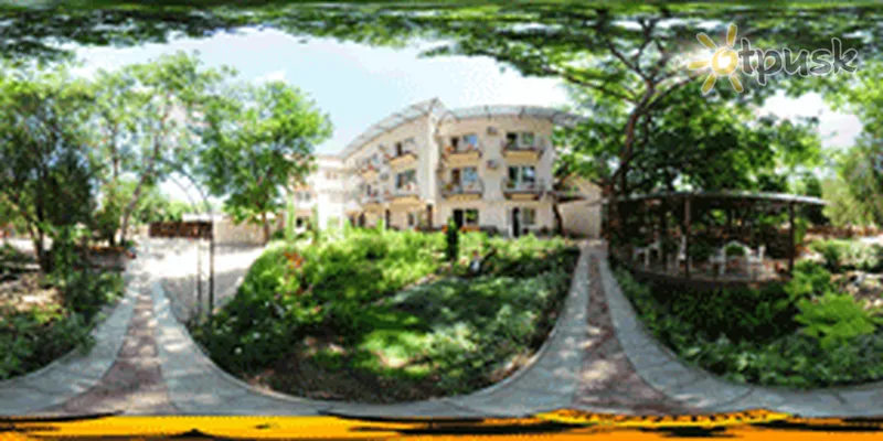 Фото отеля Парадиз 2* Евпатория Крым экстерьер и бассейны