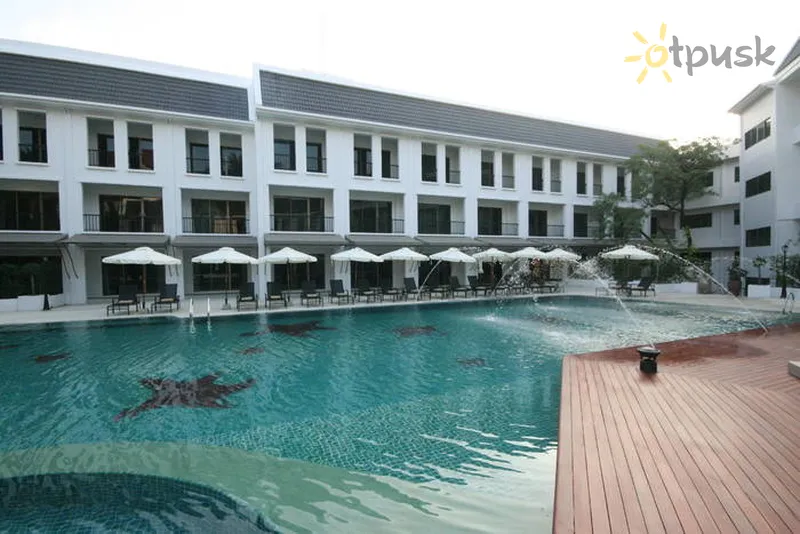 Фото отеля Sawaddi Patong Resort 4* о. Пхукет Таїланд екстер'єр та басейни