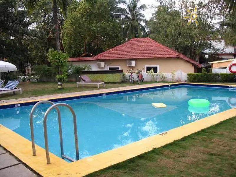 Фото отеля Kyriad Prestige Calangute 4* Šiaurės Goa Indija išorė ir baseinai