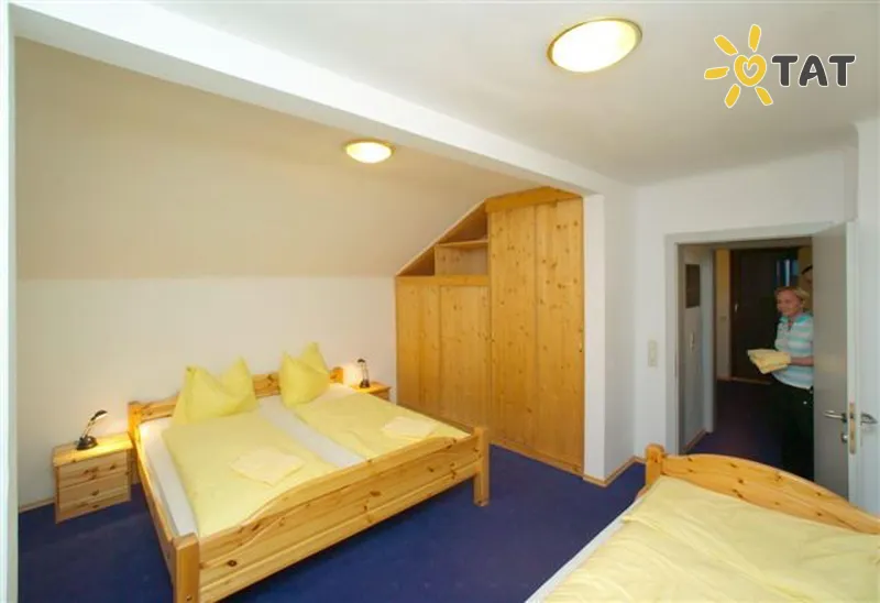 Фото отеля Wildbach Chalet 3* Мета ам Зеї Австрія номери