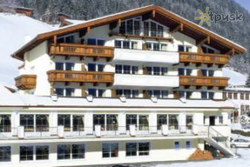 Фото отеля Activehotel Bergkonig 4* Нойштифт Австрия экстерьер и бассейны