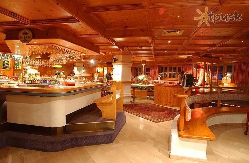 Фото отеля Alpenhotel Saalbach 4* Заальбах Австрия бары и рестораны