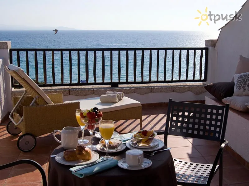 Фото отеля Colonna Grand Hotel Capo Testa 5* apie. Sardinija Italija išorė ir baseinai