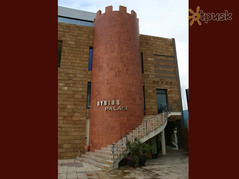 Фото отеля Byblos Palace Resort 4* Byblos Libanas išorė ir baseinai