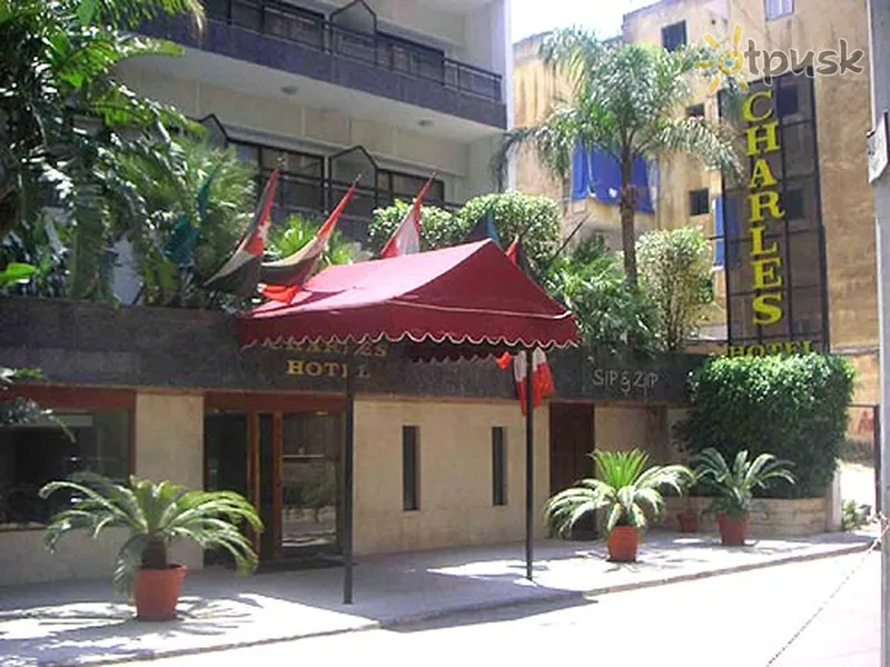 Фото отеля Charles Hotel 3* Beirutas Libanas išorė ir baseinai