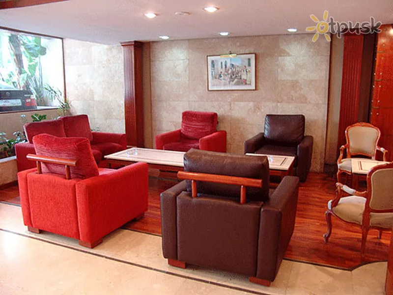 Фото отеля Charles Hotel 3* Beirutas Libanas fojė ir interjeras