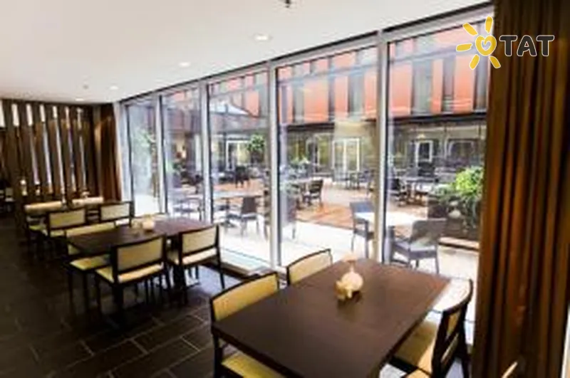 Фото отеля Radisson Blu Elizabete (ex. Reval Hotel Elizabete) 4* Рига Латвія бари та ресторани