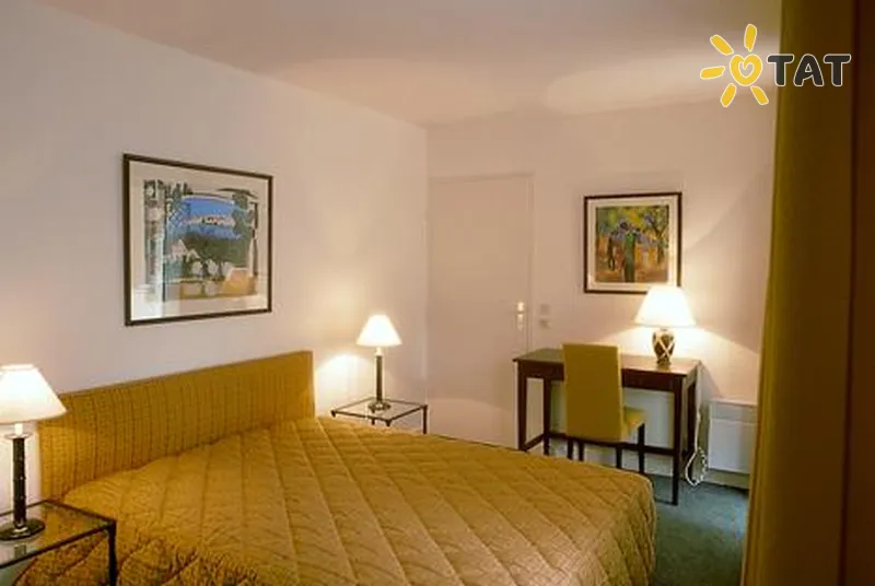 Фото отеля Royal Regency and Club Royal Regency 4* Париж Франція номери