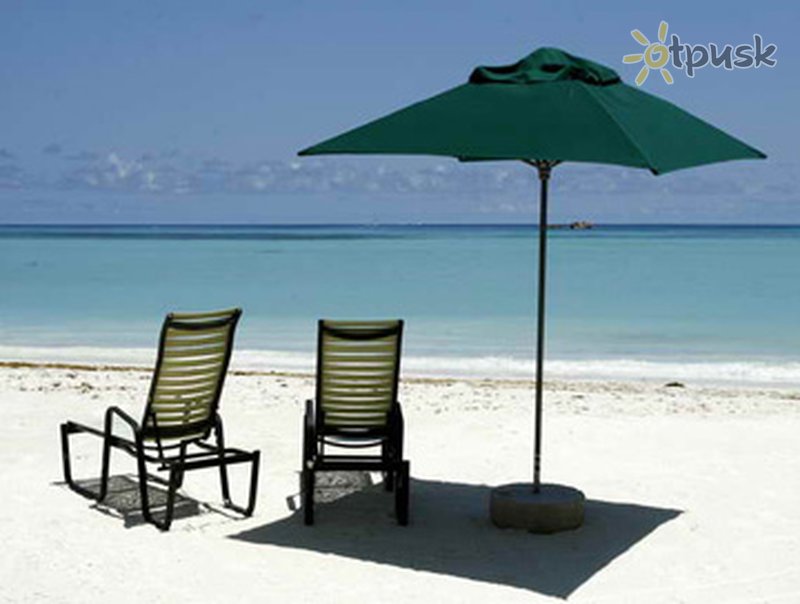 Фото отеля Acajou Beach Resort 4* par. Praslin Seišelu salas пляж