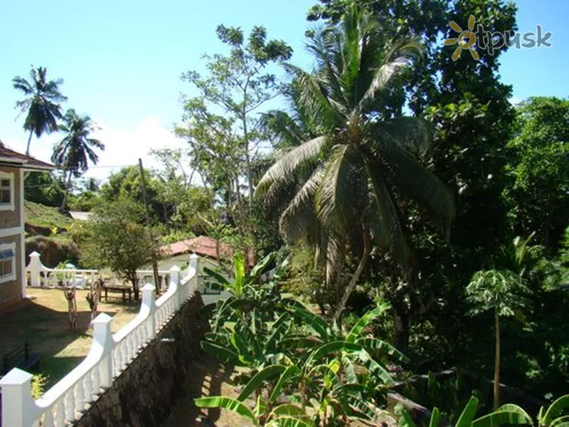 Фото отеля Koko Villa 3* о. Маэ Сейшельские о-ва экстерьер и бассейны