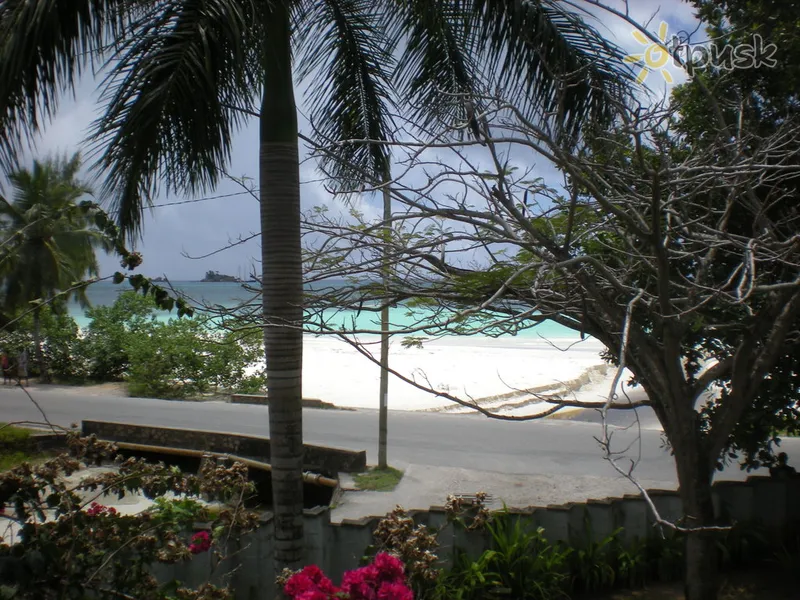 Фото отеля L'Hirondelle Guest House 2* par. Praslin Seišelu salas pludmale
