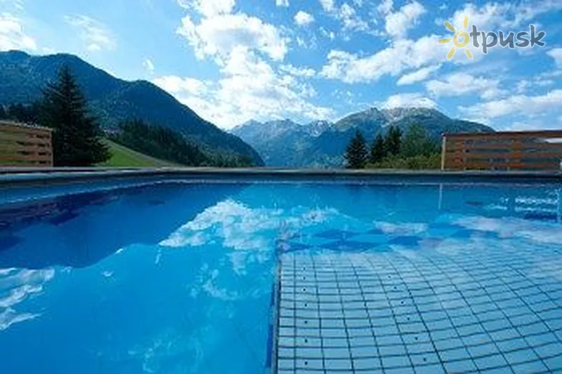 Фото отеля Natur & Spa Hotel Panorama 4* Pitztal Austrija išorė ir baseinai