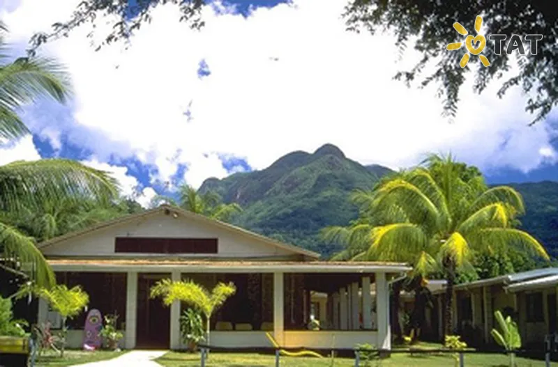 Фото отеля Panorama Guesthouse Beau Vallon 2* par. Mahe Seišelu salas ārpuse un baseini