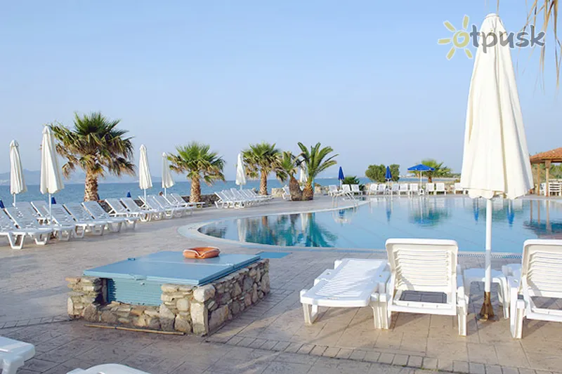 Фото отеля Irina Beach Hotel 3* о. Кос Греция экстерьер и бассейны