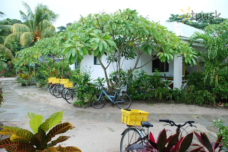 Фото отеля Pension Michel 2* par. La Digue Seišelu salas ārpuse un baseini