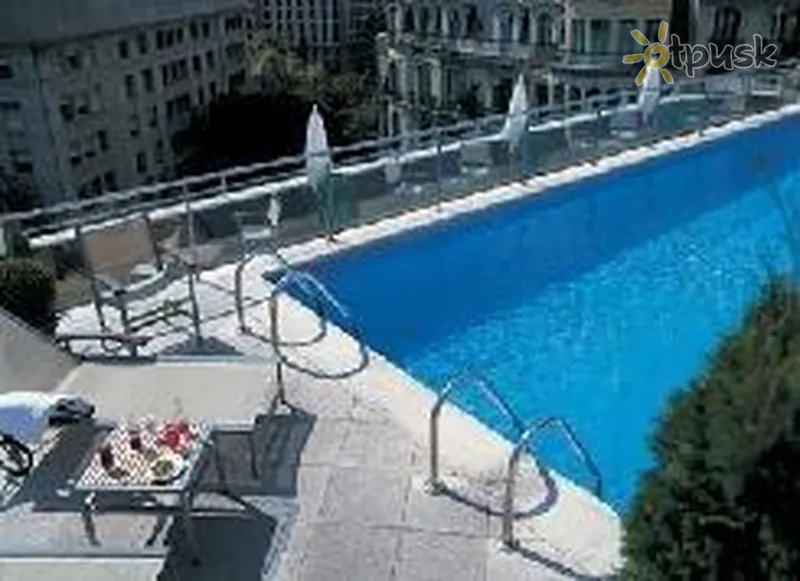 Фото отеля NH Podium 4* Барселона Іспанія екстер'єр та басейни
