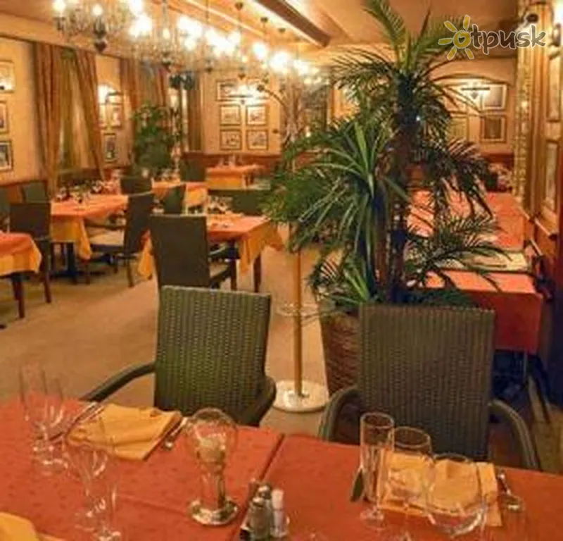 Фото отеля Balkan Hotel 4* Белград Сербія бари та ресторани