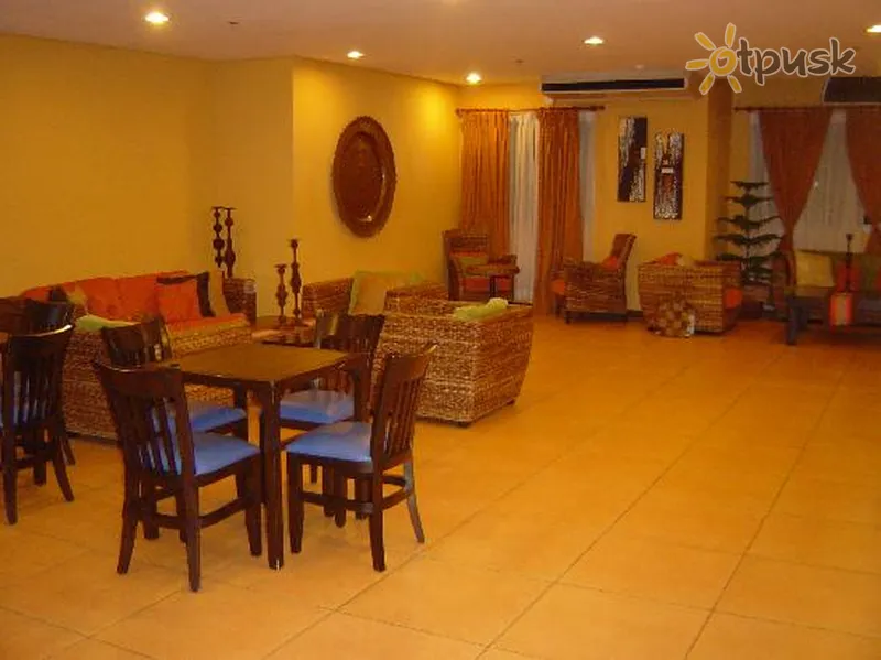 Фото отеля Microtel Inns & Suites 3* Davao Filipīnas vestibils un interjers