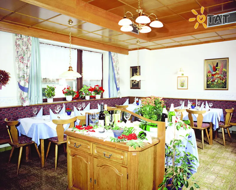 Фото отеля Gasthof Salzburgerhof 3* Мета ам Зеї Австрія бари та ресторани