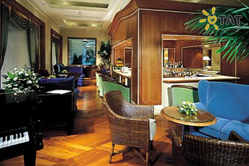 Фото отеля Marriott Grand Hotel Flora 4* Рим Італія лобі та інтер'єр