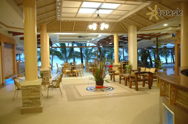 Фото отеля Willys Beach Club 3* о. Боракай Філіппіни бари та ресторани