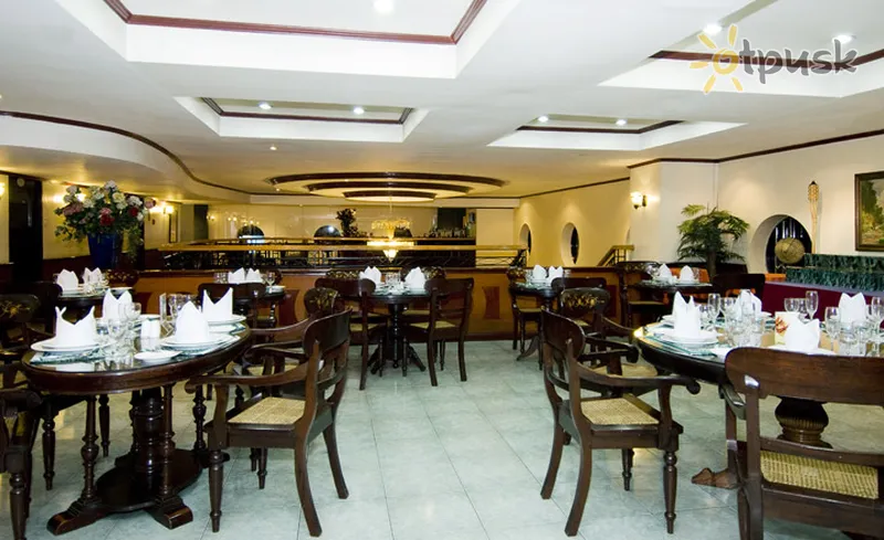 Фото отеля Berjaya Manila Hotel 3* apie. Luzonas – Manila Filipinai barai ir restoranai