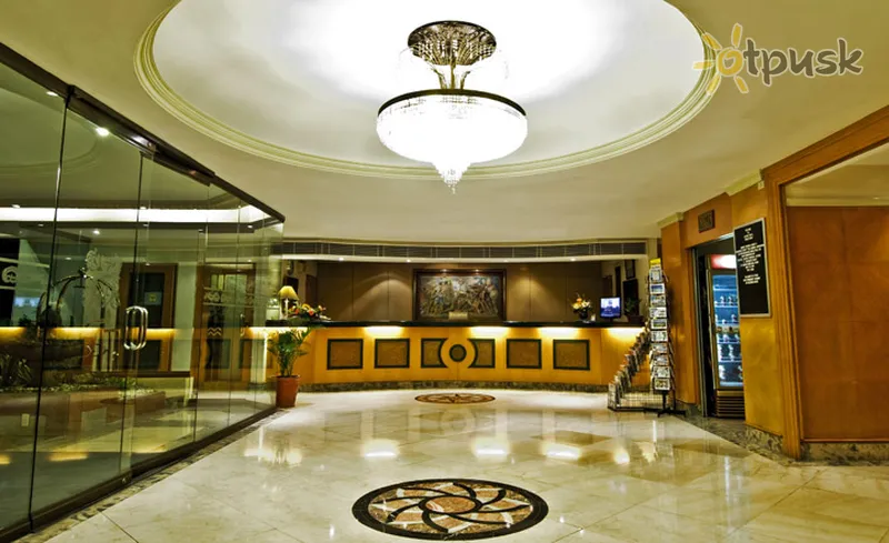 Фото отеля Berjaya Manila Hotel 3* о. Лусон – Манила Филиппины лобби и интерьер