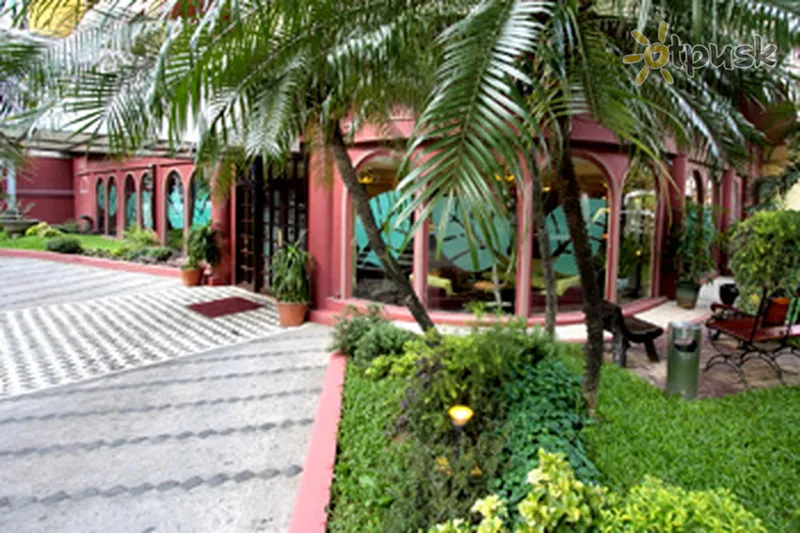 Фото отеля Best Western La Corona 3* о. Лусон – Маніла Філіппіни екстер'єр та басейни